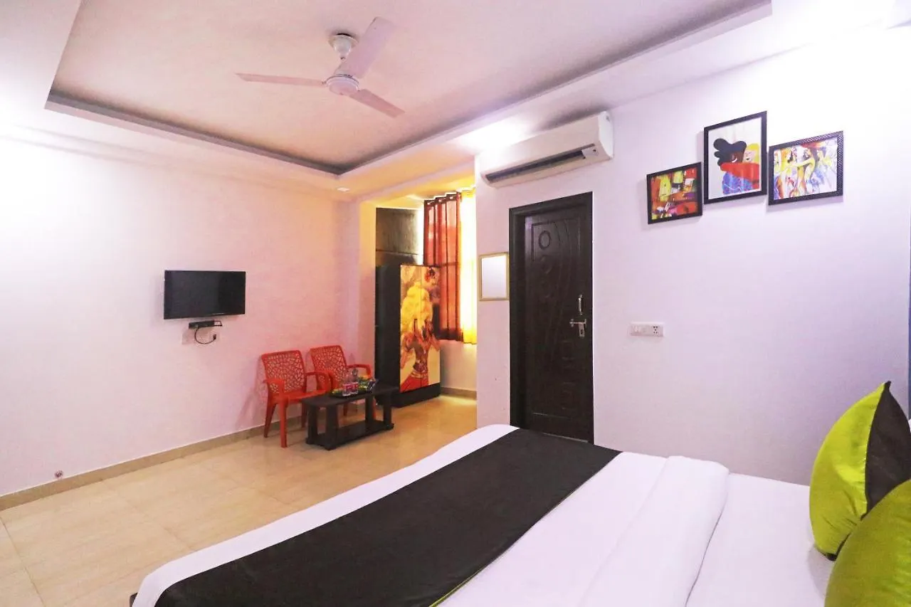 Hotel Ashoka Palace Near Igi Airport New Delhi 4*,  India