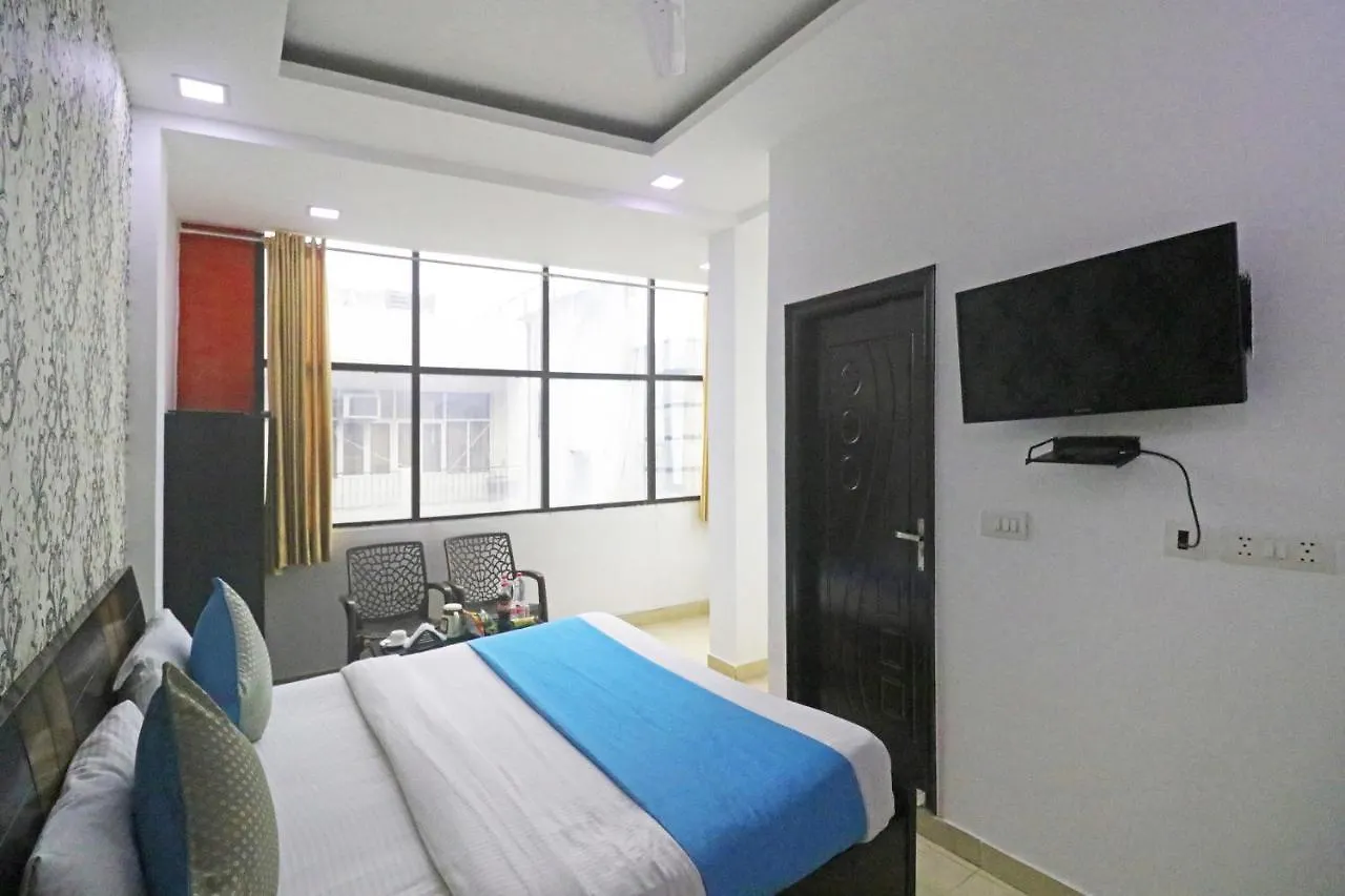 Hotel Ashoka Palace Near Igi Airport New Delhi 4*,  India