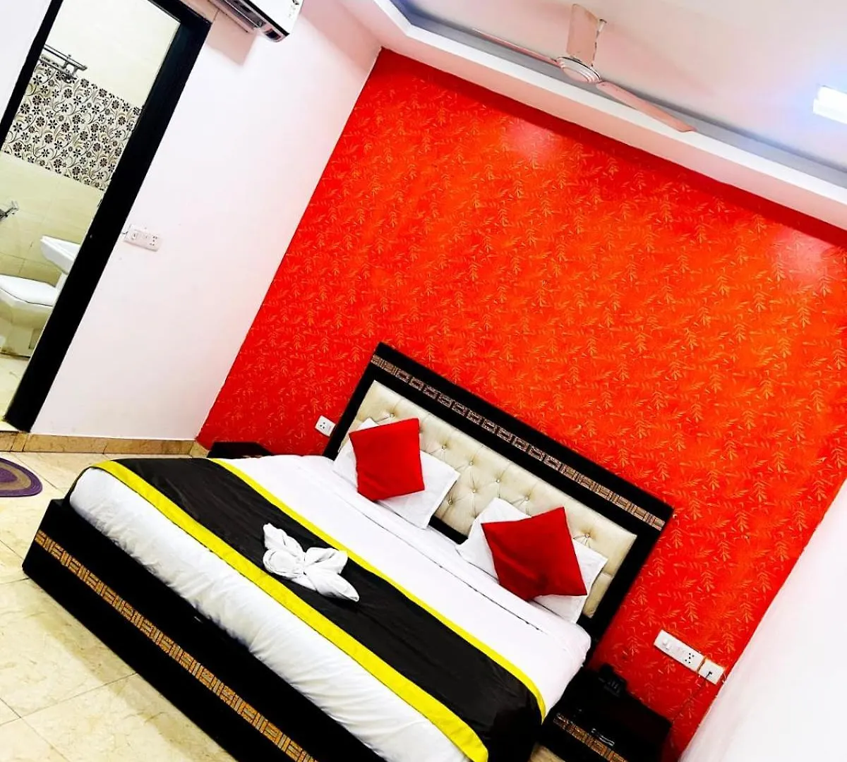 Hotel Ashoka Palace Near Igi Airport New Delhi 4*,  India