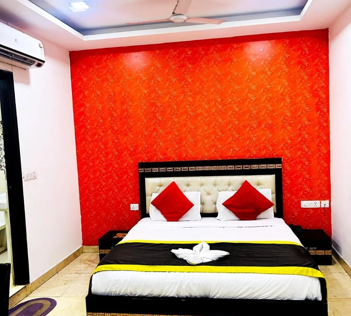 Hotel Ashoka Palace Near Igi Airport New Delhi