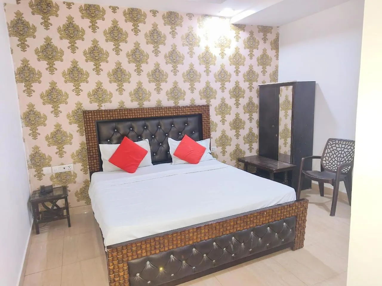 Hotel Ashoka Palace Near Igi Airport New Delhi