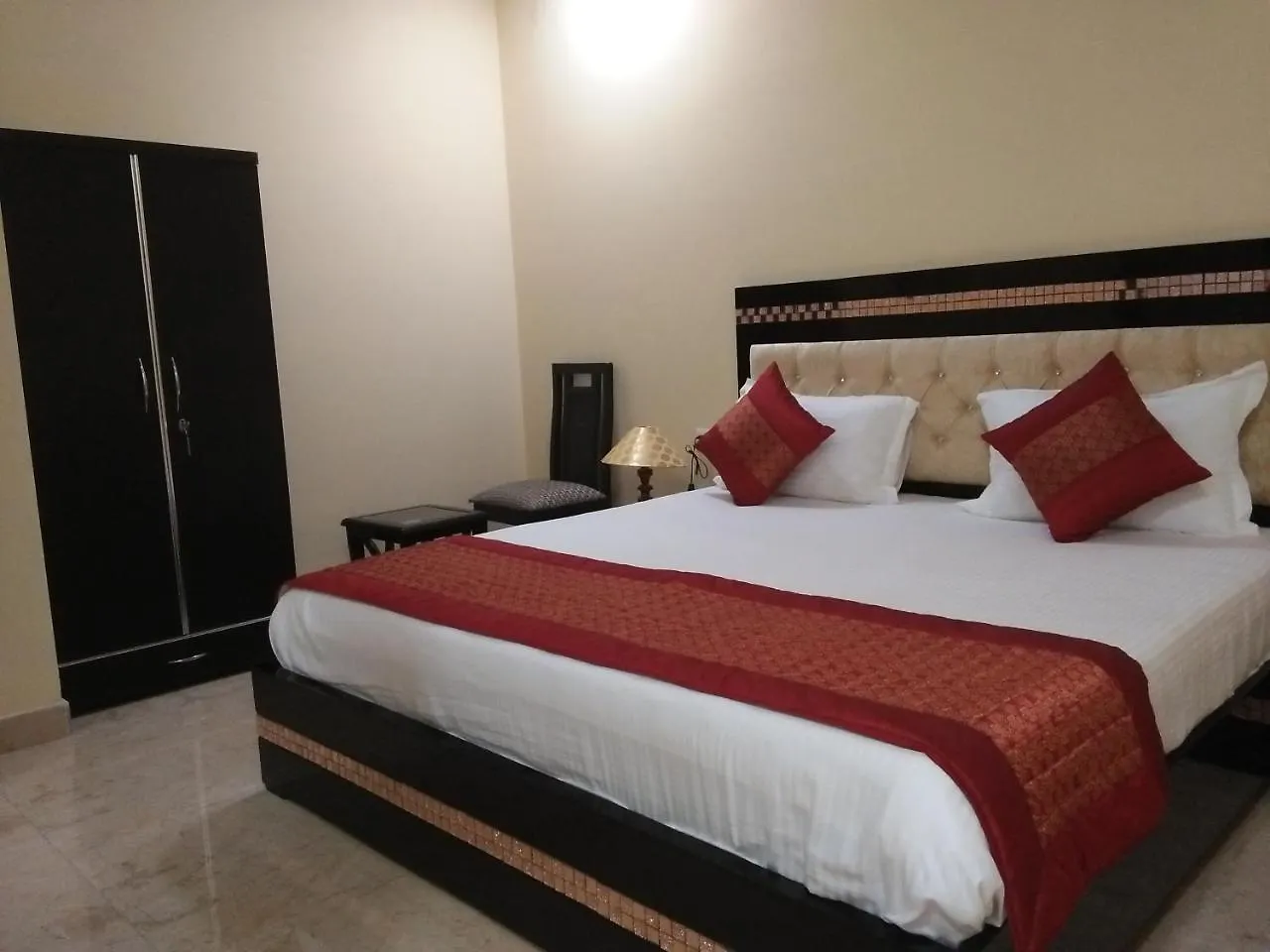 Hotel Ashoka Palace Near Igi Airport New Delhi 4*,